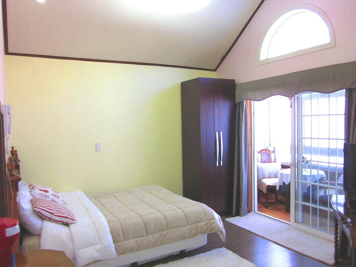 Mayfair Deneb Pension Пхёнчхан Экстерьер фото