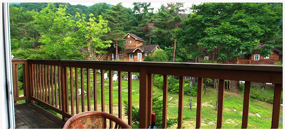 Mayfair Deneb Pension Пхёнчхан Экстерьер фото
